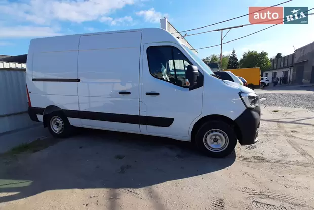 Renault Master Base