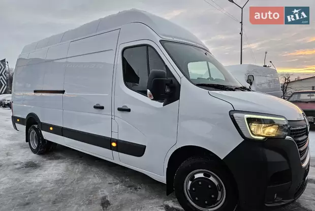 Renault Master Base