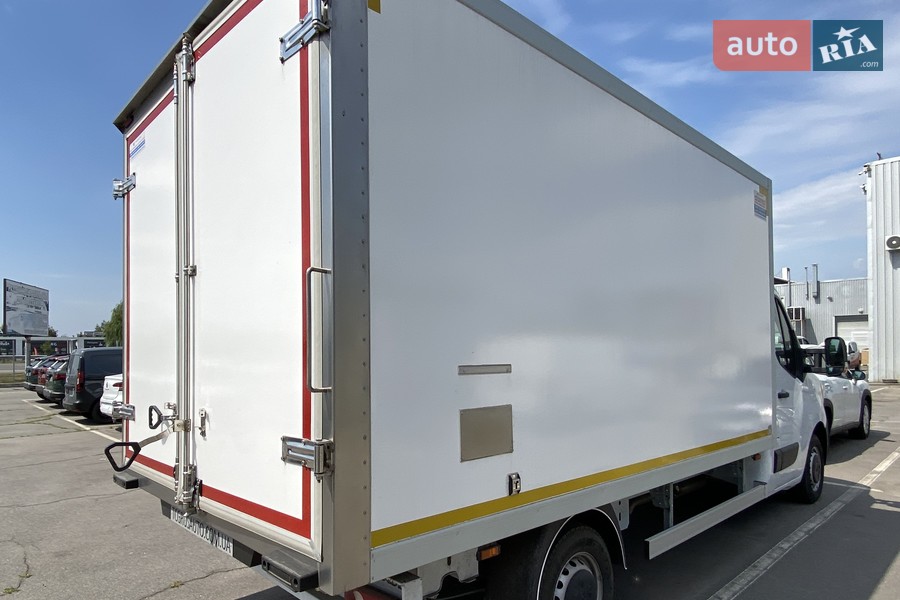 Renault Master - фото 13