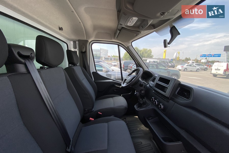 Renault Master - фото 14