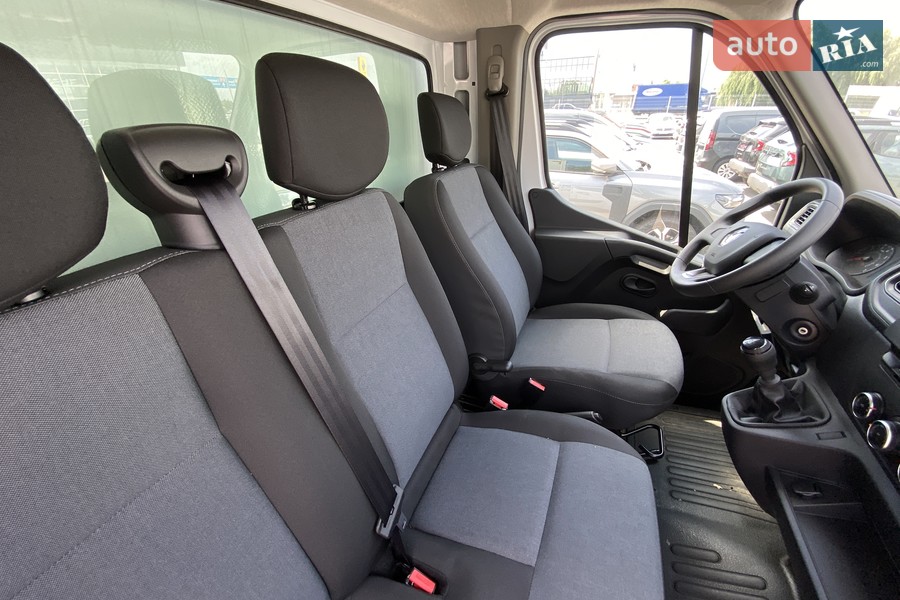 Renault Master - фото 19