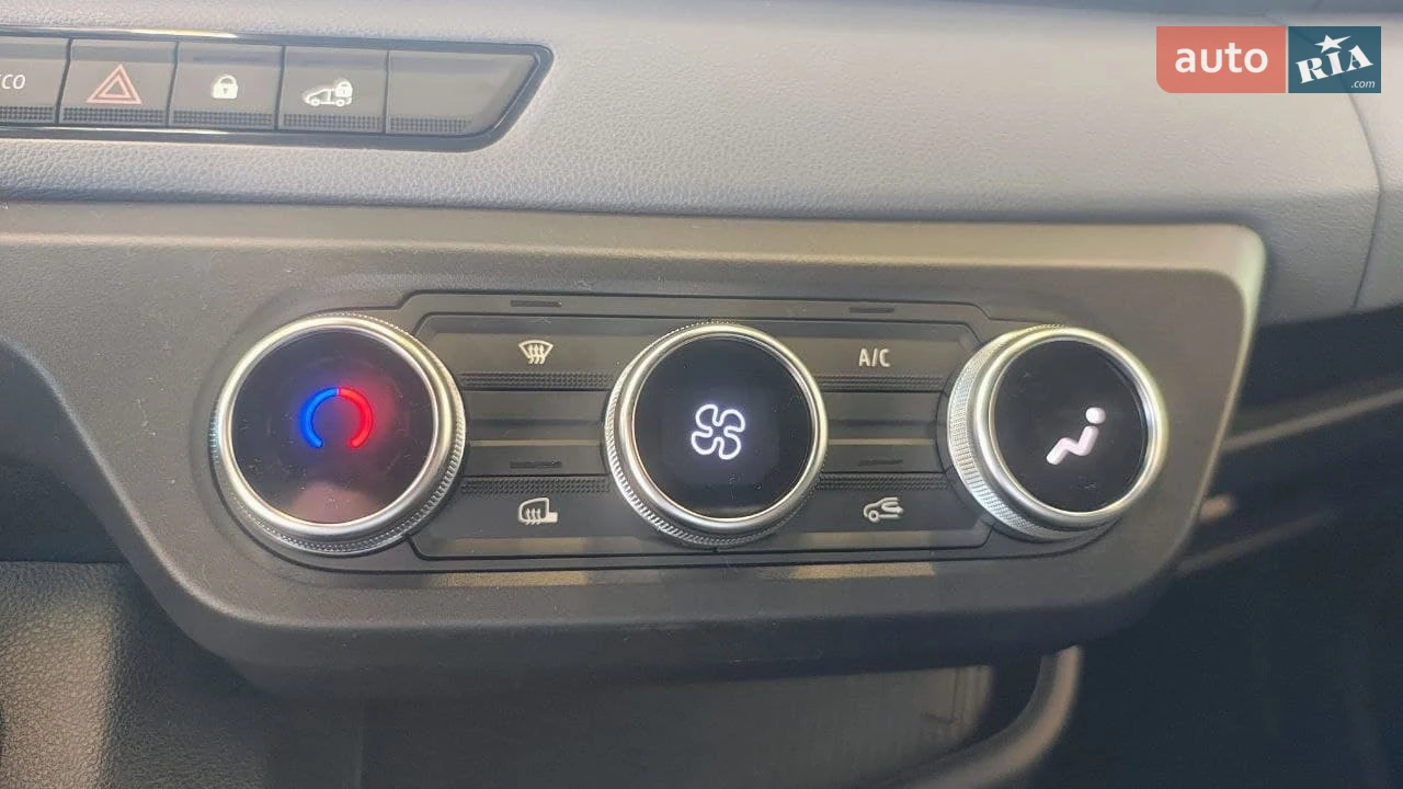 Renault-9
