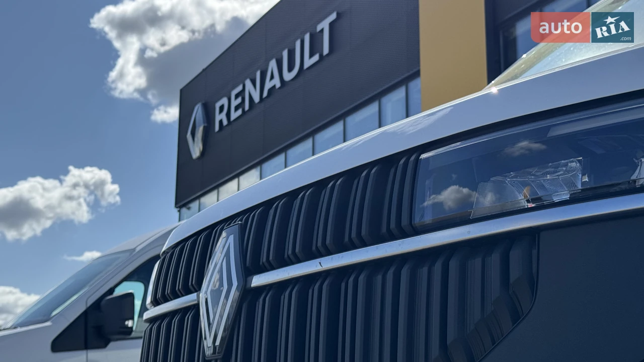 Renault-17