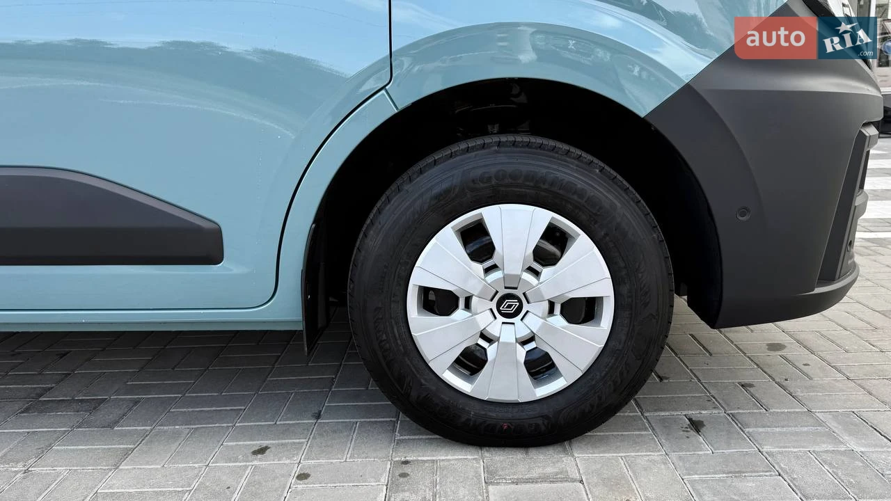 Renault-0