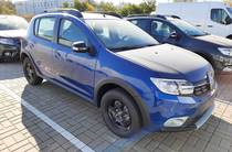 Renault Sandero StepWay Ultramarine