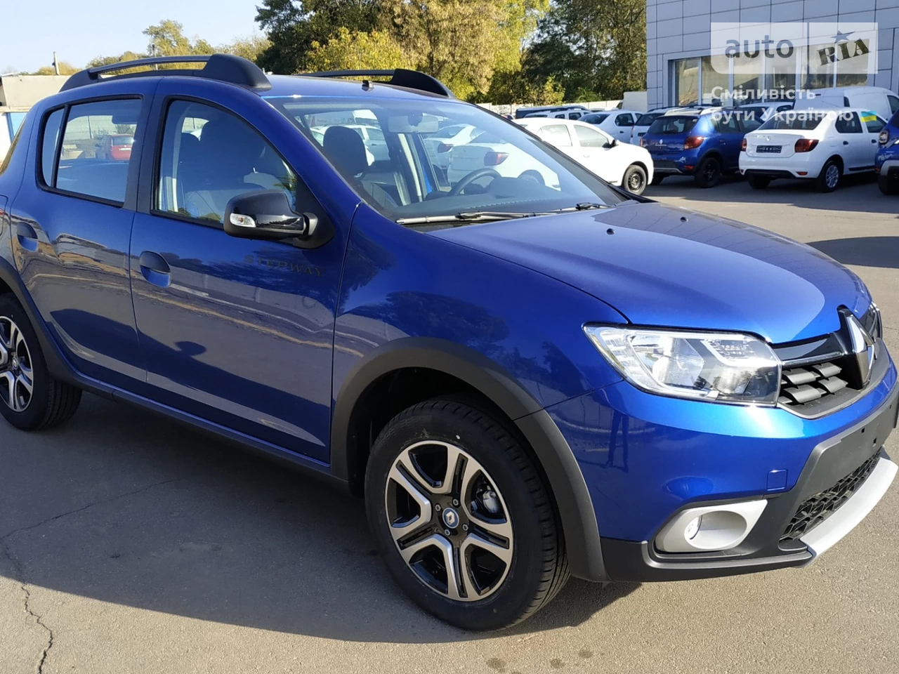 Renault Sandero StepWay Ultramarine