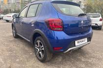 Renault Sandero StepWay Ultramarine