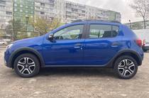 Renault Sandero StepWay Ultramarine