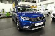 Renault Sandero StepWay Ultramarine