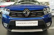 Renault Sandero StepWay Ultramarine