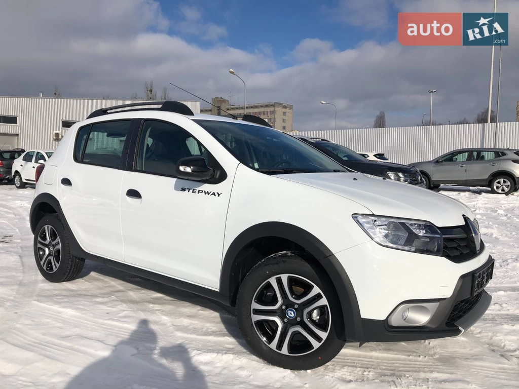 Renault Sandero StepWay Ultramarine