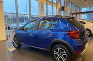 Renault Sandero StepWay Ultramarine