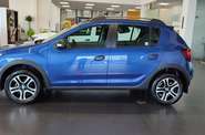 Renault Sandero StepWay Ultramarine