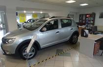 Renault Sandero StepWay Base