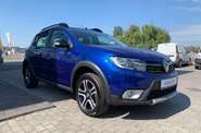 Renault Sandero StepWay Ultramarine