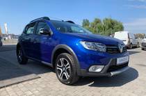 Renault Sandero StepWay Ultramarine