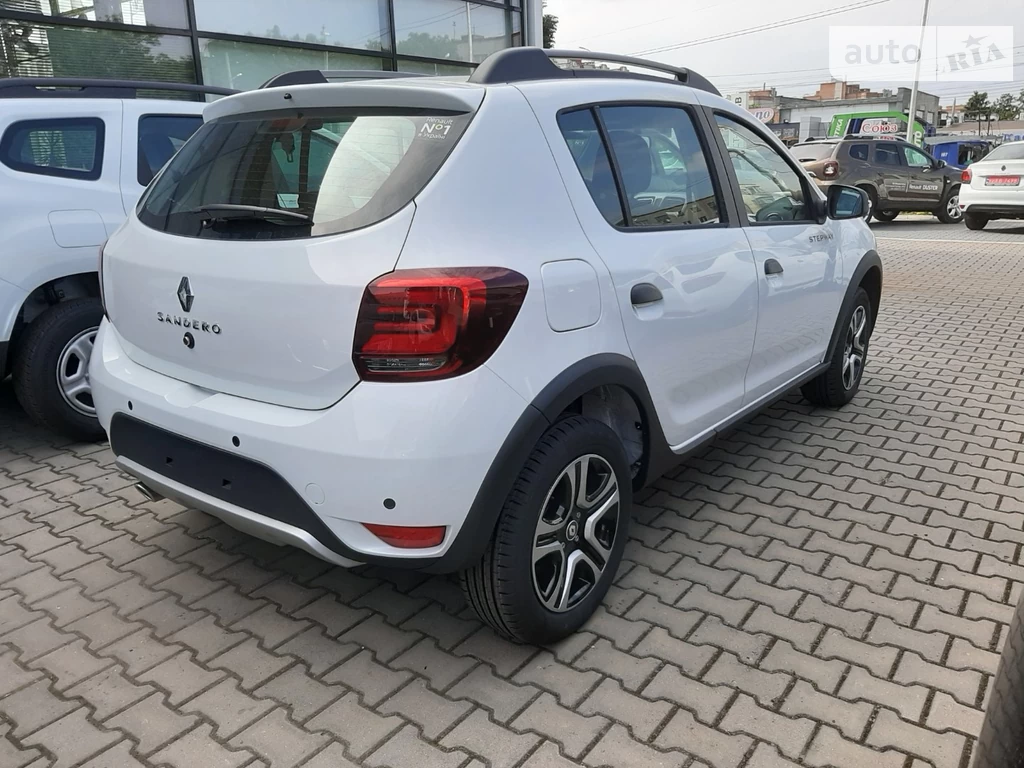 Renault Sandero StepWay Ultramarine