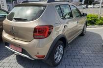 Renault Sandero StepWay Base