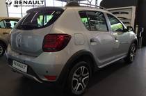 Renault Sandero StepWay Ultramarine