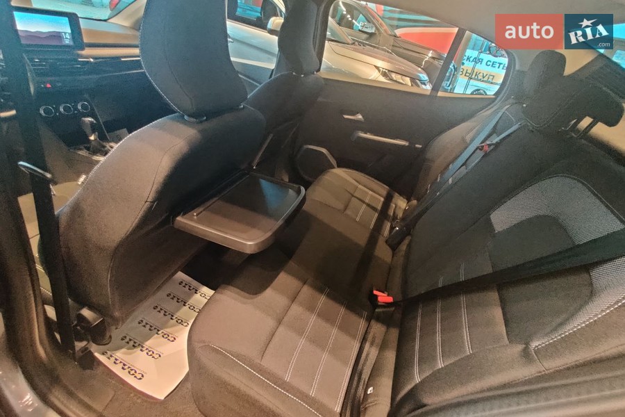 Renault Taliant - фото 16