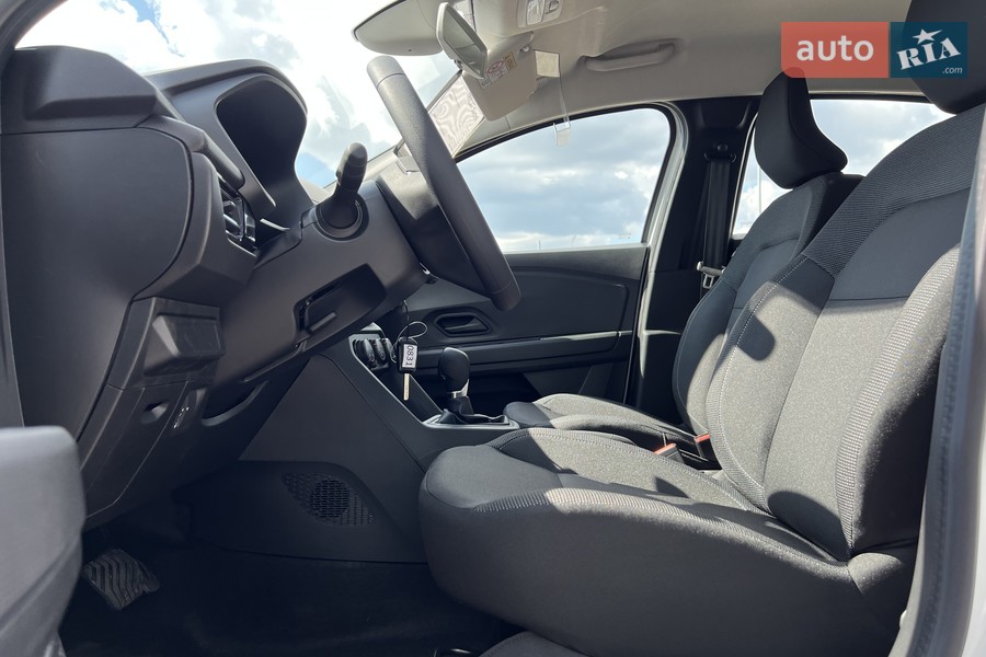 Renault Taliant - фото 21