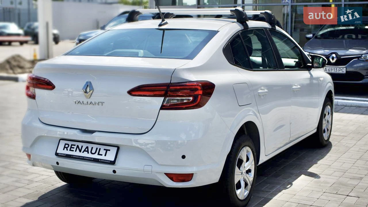 Renault-8