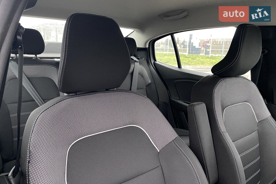 Renault Taliant - фото 24