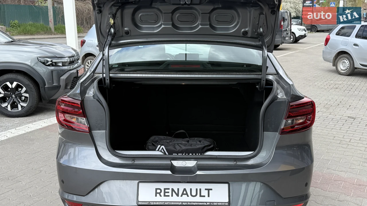 Renault-9
