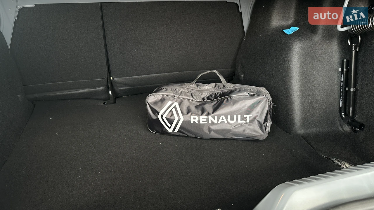 Renault-17