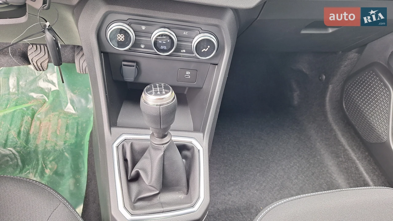 Renault-19