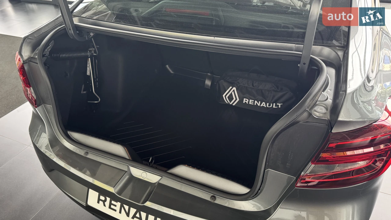 Renault-8