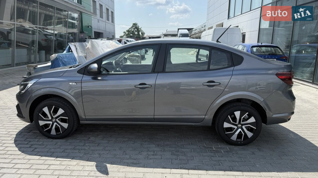 Renault-9