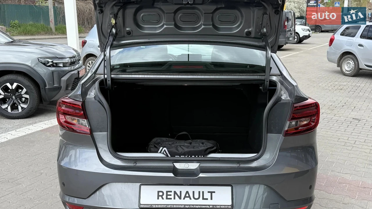 Renault-8