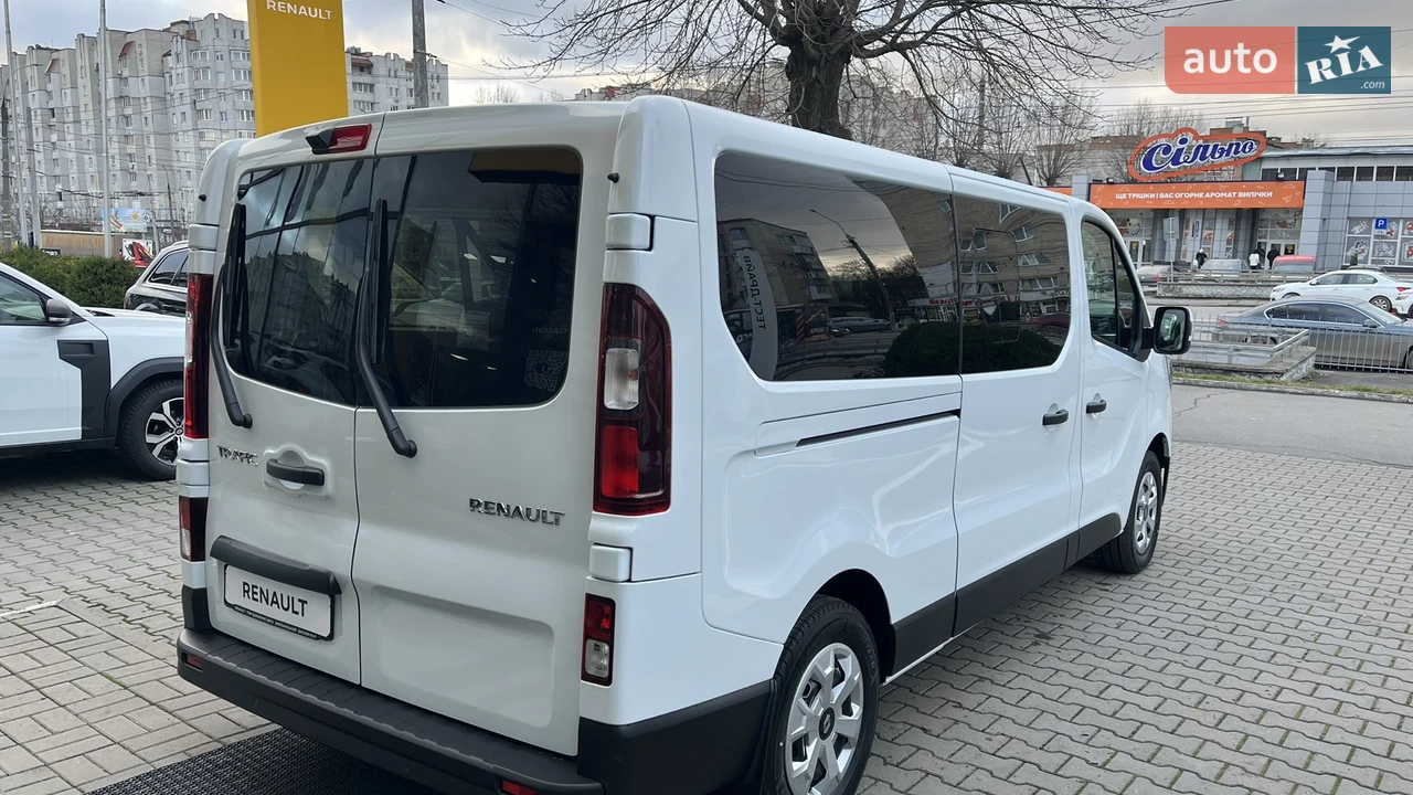 Renault-8