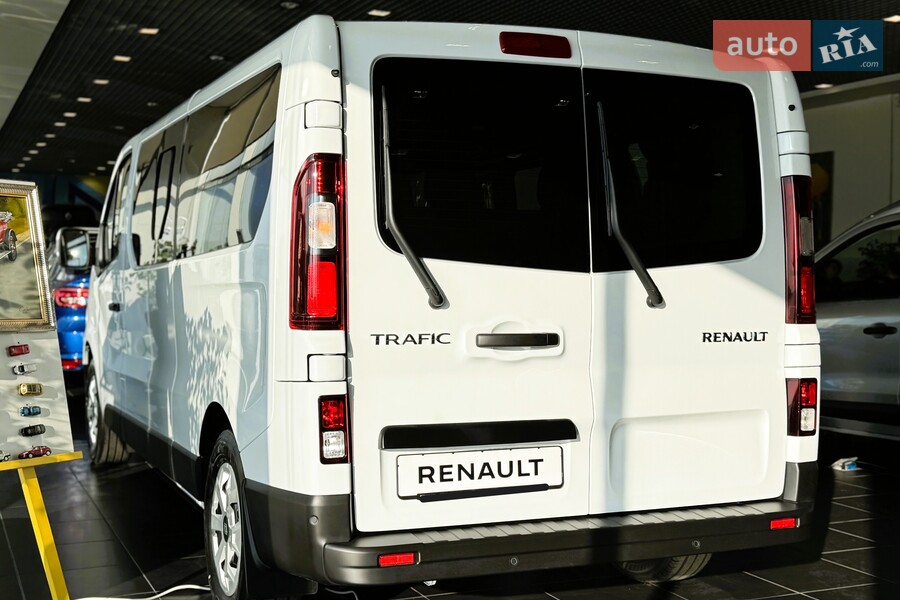 Renault Trafic - фото 8
