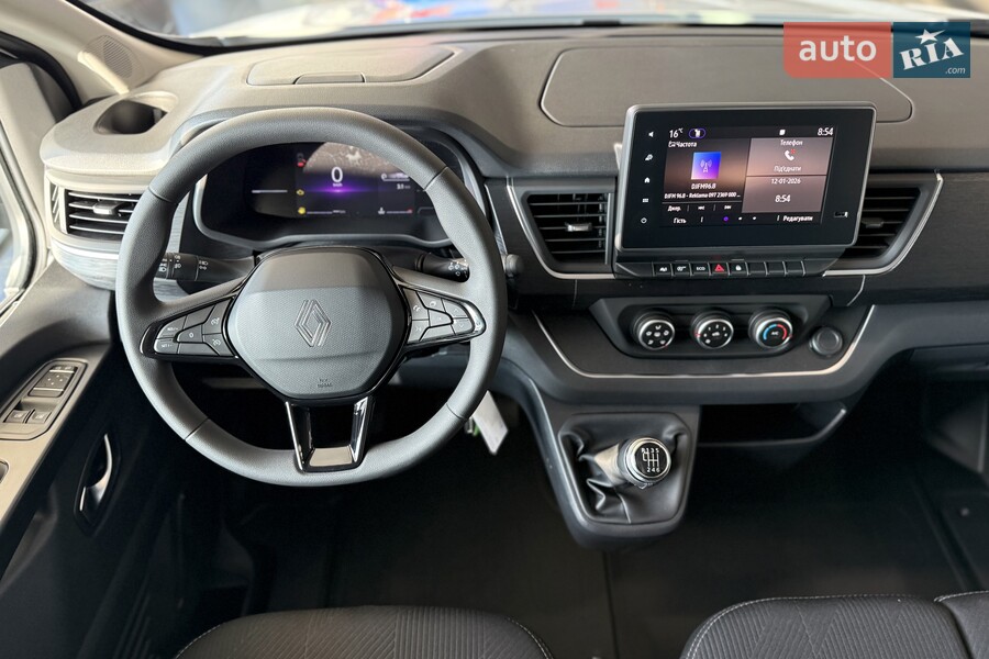 Renault Trafic - фото 16