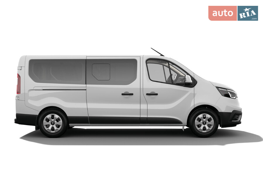Renault Trafic - фото 12