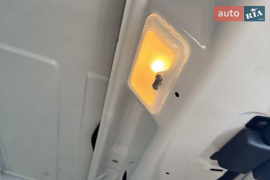 Renault Trafic - фото 6