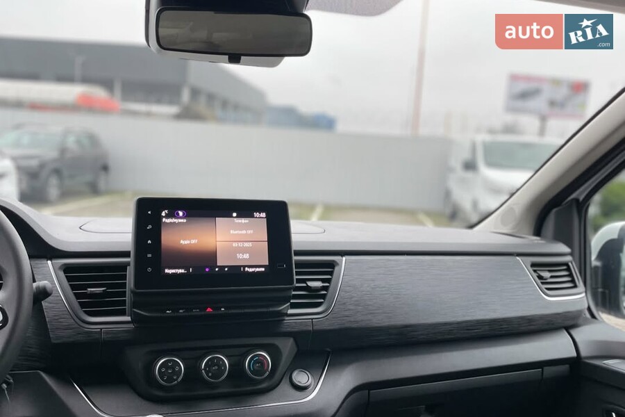 Renault Trafic - фото 4