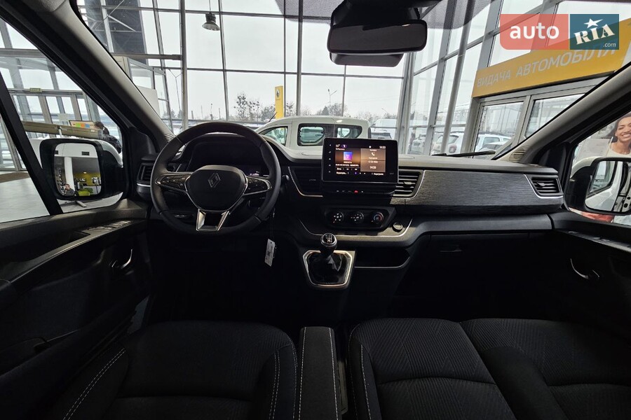Renault Trafic - фото 18