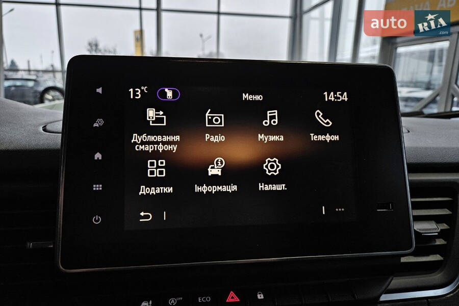 Renault Trafic - фото 21