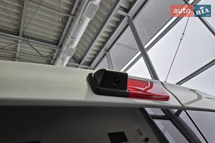 Renault Trafic - фото 30