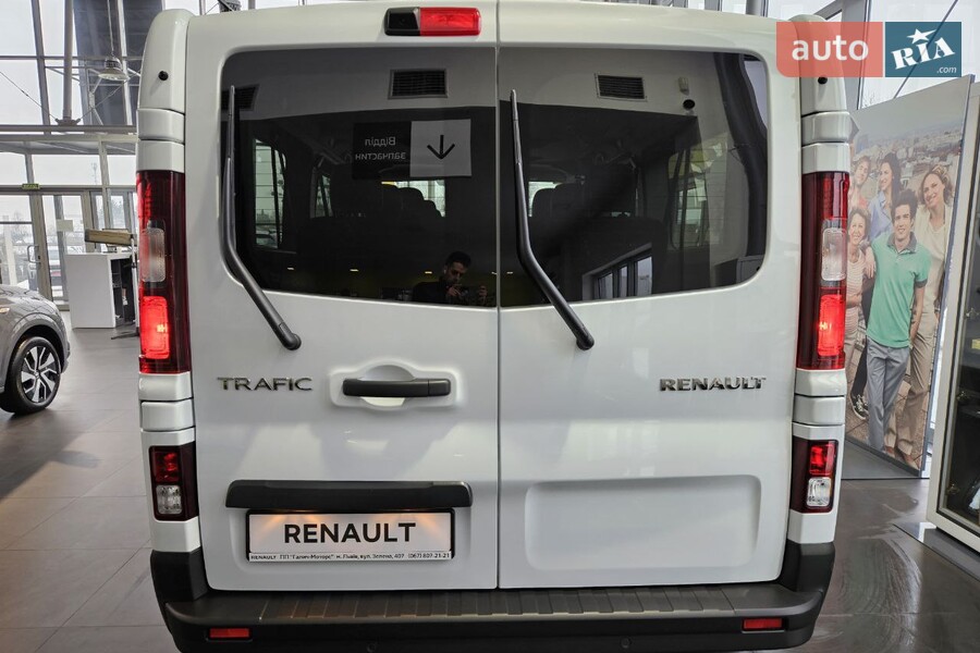 Renault Trafic - фото 8