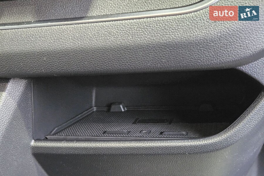 Renault Trafic - фото 25