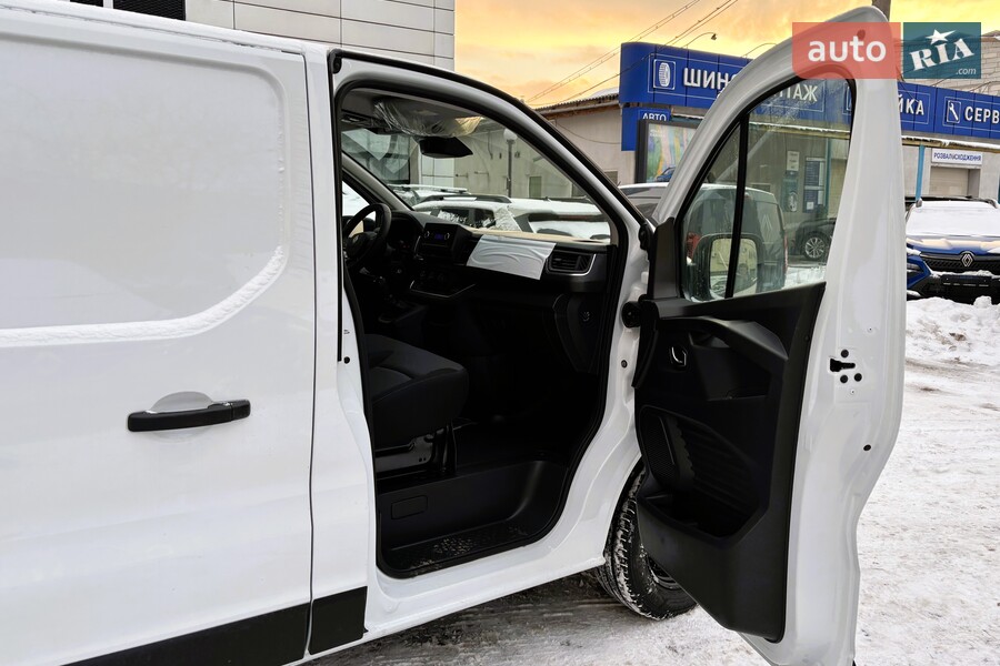 Renault Trafic - фото 6