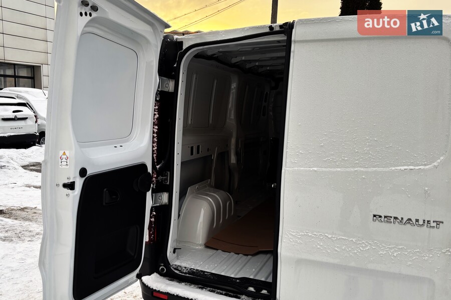 Renault Trafic - фото 7