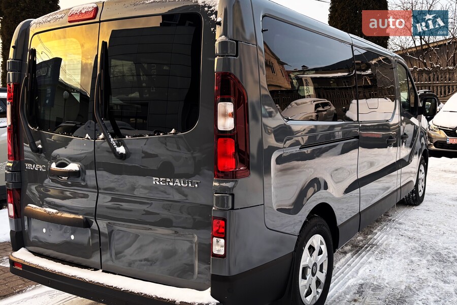 Renault Trafic - фото 6
