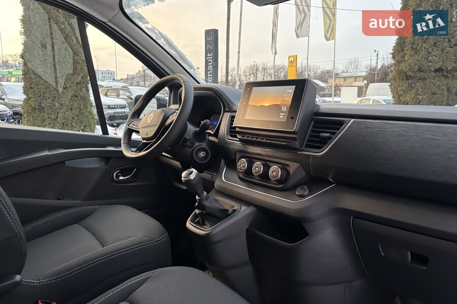 Renault Trafic - фото 17