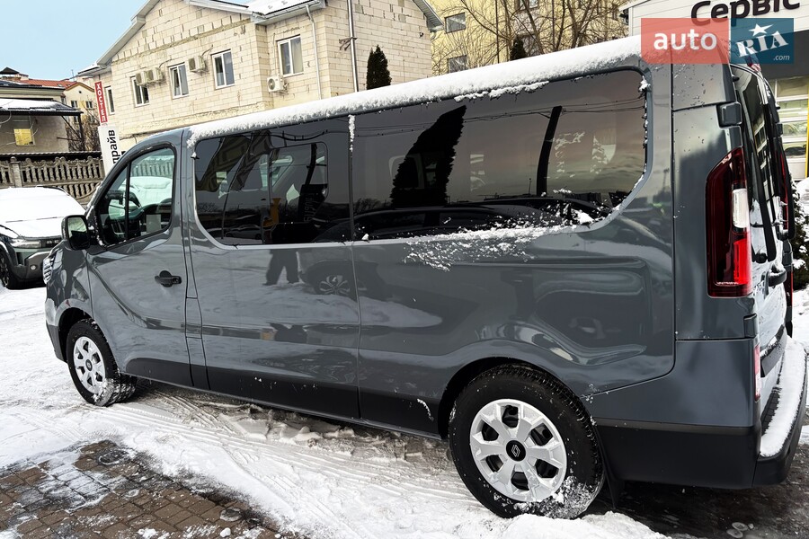 Renault Trafic - фото 8