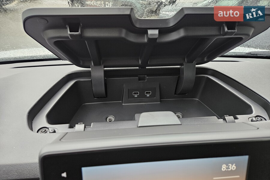 Renault Trafic - фото 26